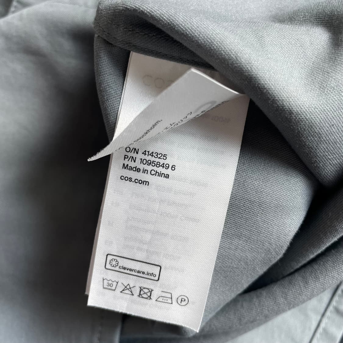 COS 레귤러 핏 라이트웨이트 오버셔츠 상품이미지4