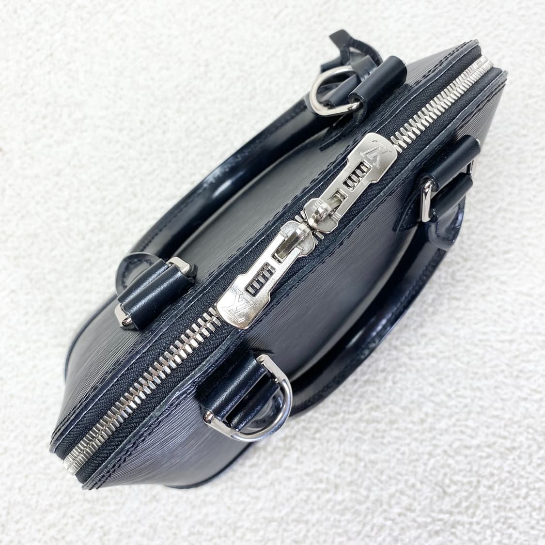 루이비통 알마 bb 에삐 토트백  상품이미지9