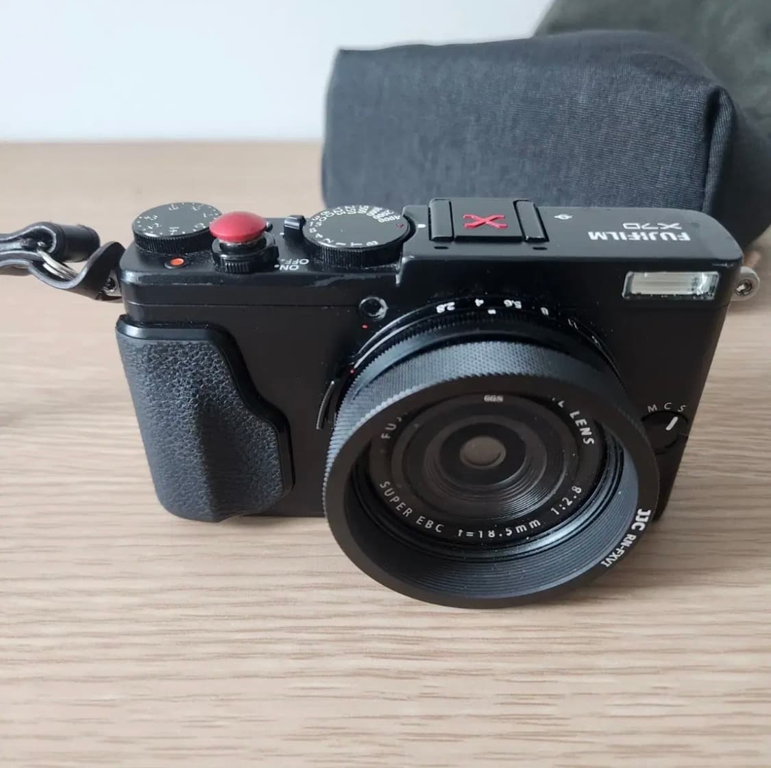 후지필름 x70 상품이미지1