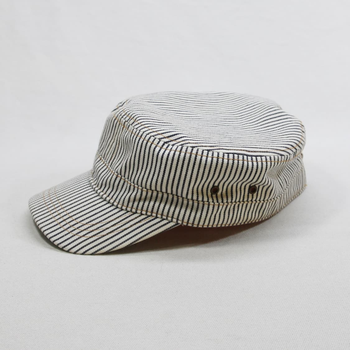 (착용컷) BEAMS 히코리 밀리터리 캡 (58cm) 상품이미지5