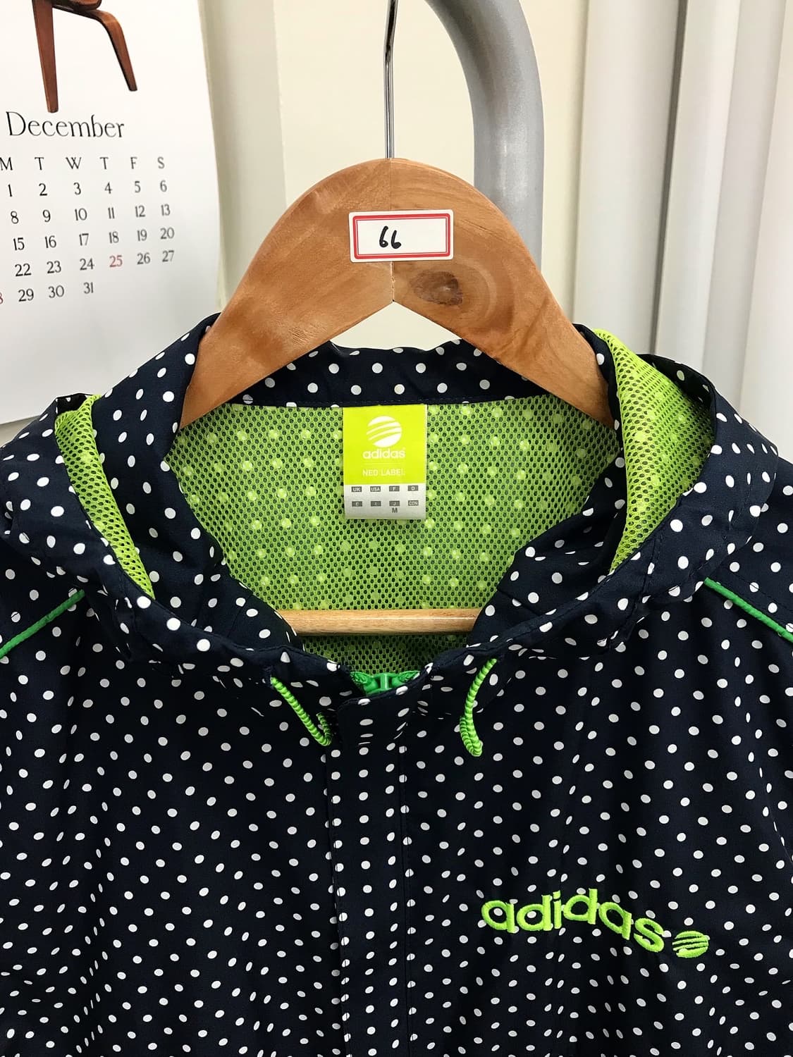 아디다스 도트 바람막이 자켓 상품이미지2