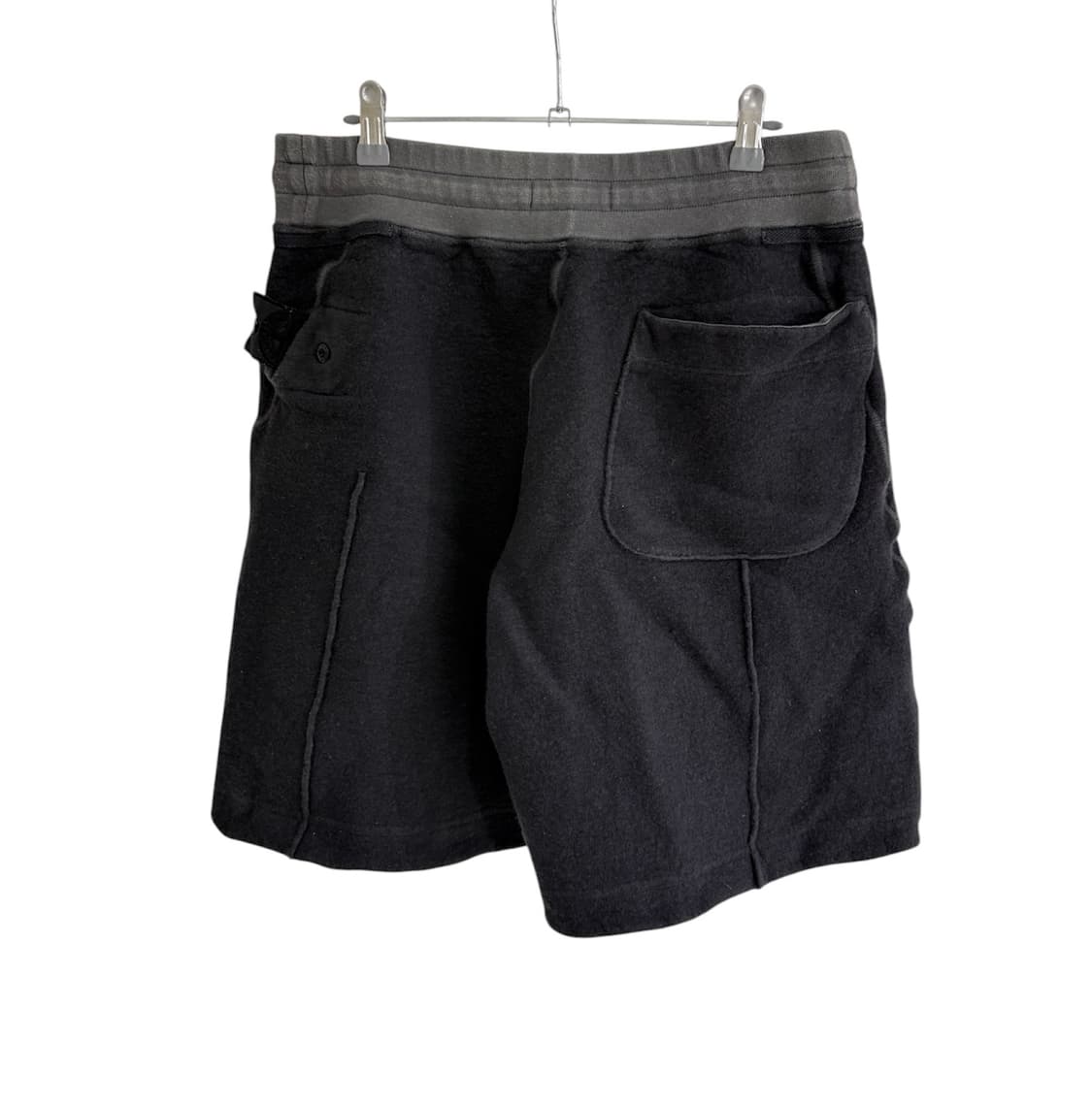 스톤아일랜드 23SS 쉐도우 프로잭트 고스트 와펜 버뮤다 쇼츠 상품이미지2