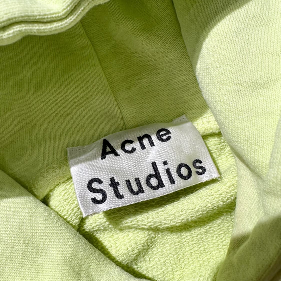 (매장판) 아크네 스튜디오 Joghy 엠보스 크롭 후드 상품이미지4