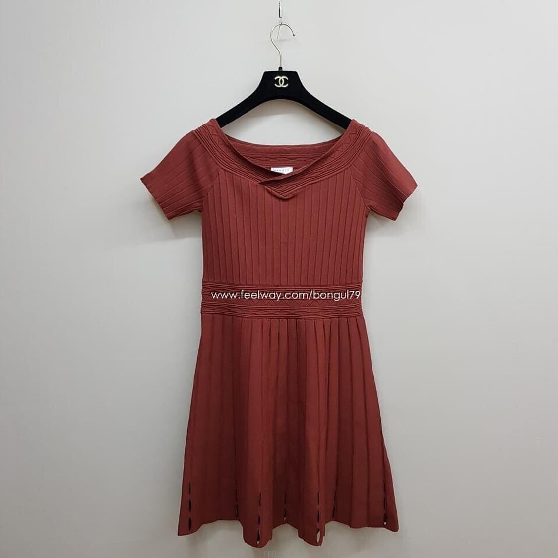 산드로 Sandro 리브 니트 플레어 원피스 40사이즈 상품이미지2