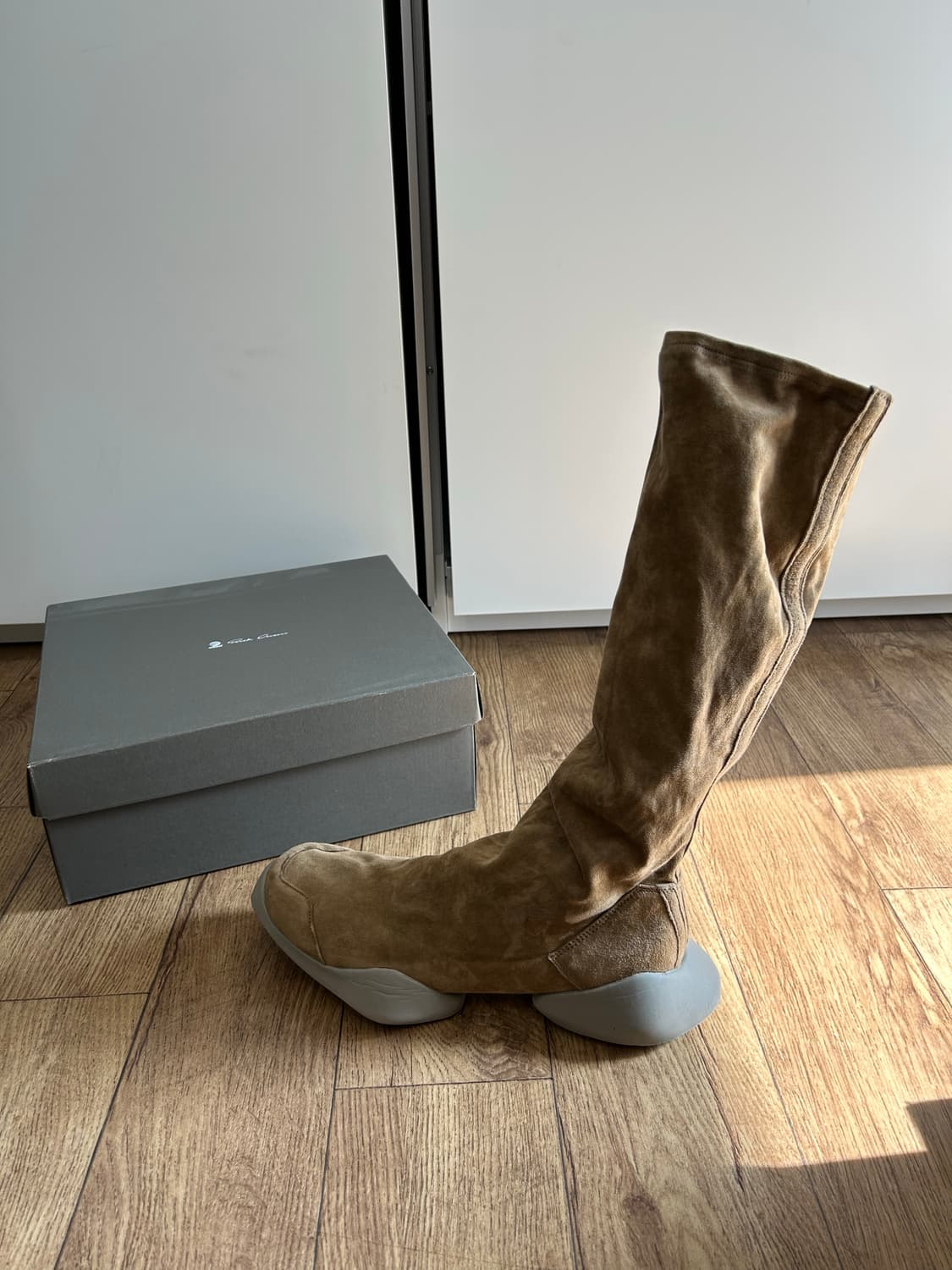 릭오웬스 아디다스 러너 삭스 하이 상품이미지1