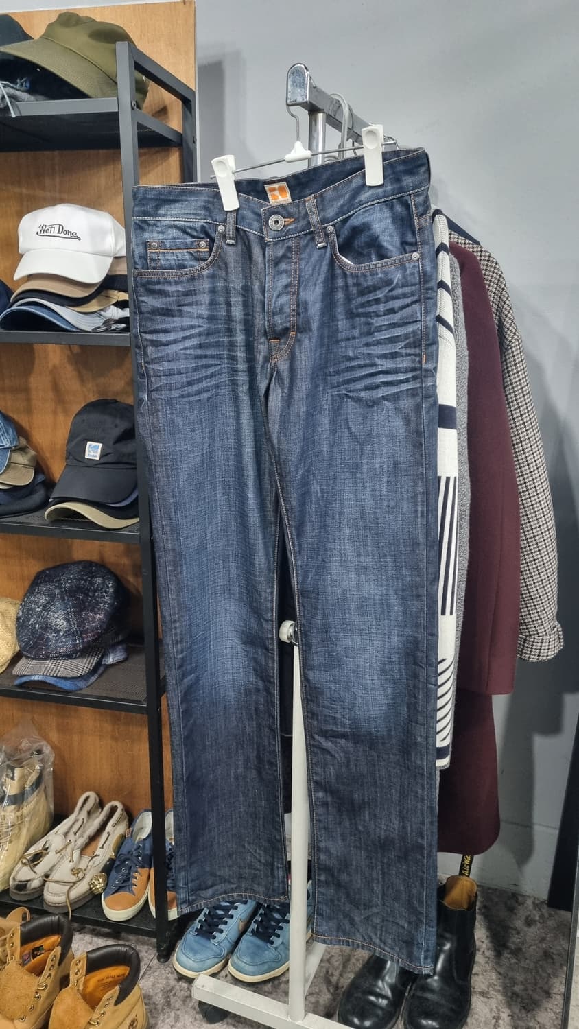 휴고보스(오렌지) 남성용 데님팬츠 진청워싱 32size 상태매우좋음 상품이미지1