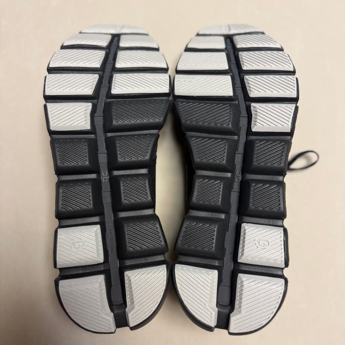 285)ON 온 러닝 클라우드 X 3 블랙 상품이미지5