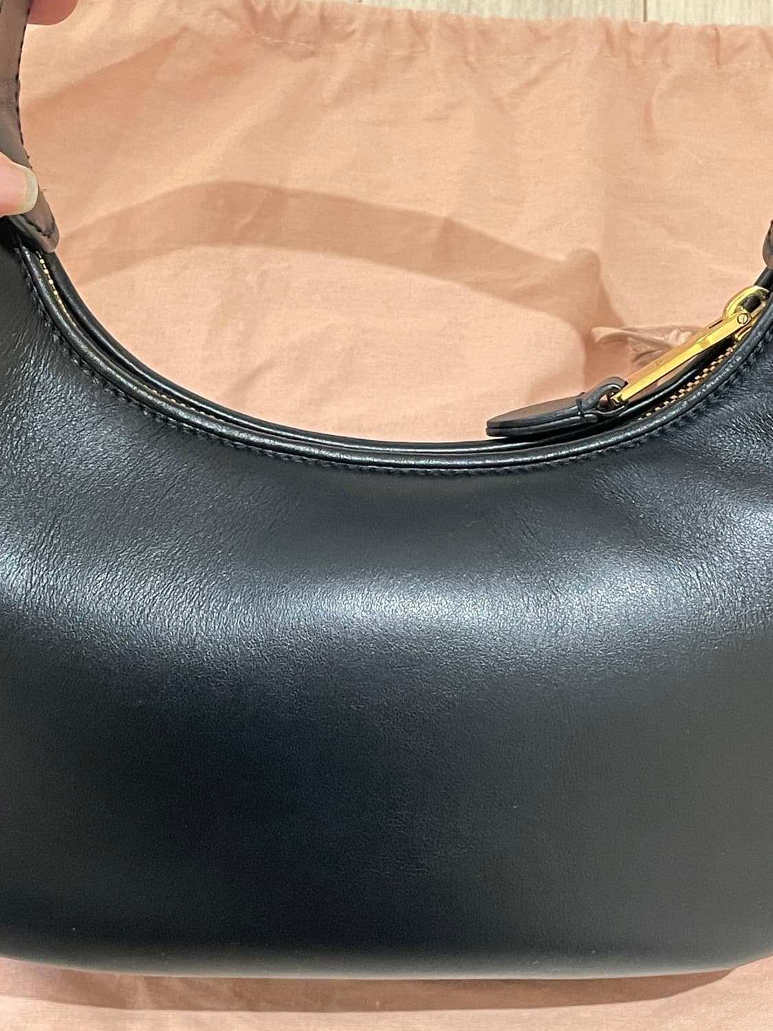 미우미우 호보백 스몰 상품이미지5