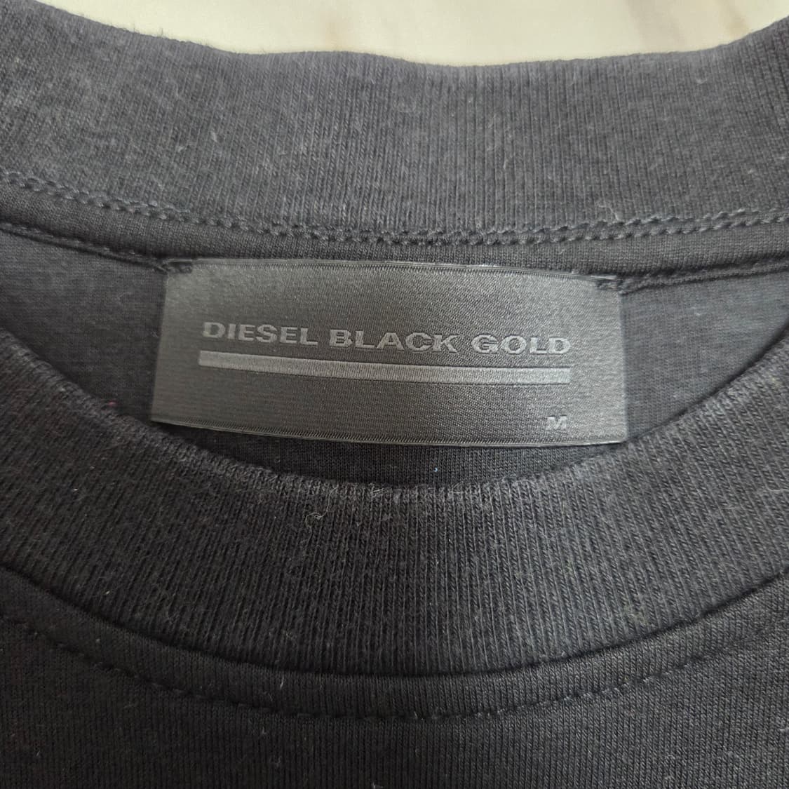 디젤 블랙골드 그래픽 프린트 맨투맨 상품이미지6