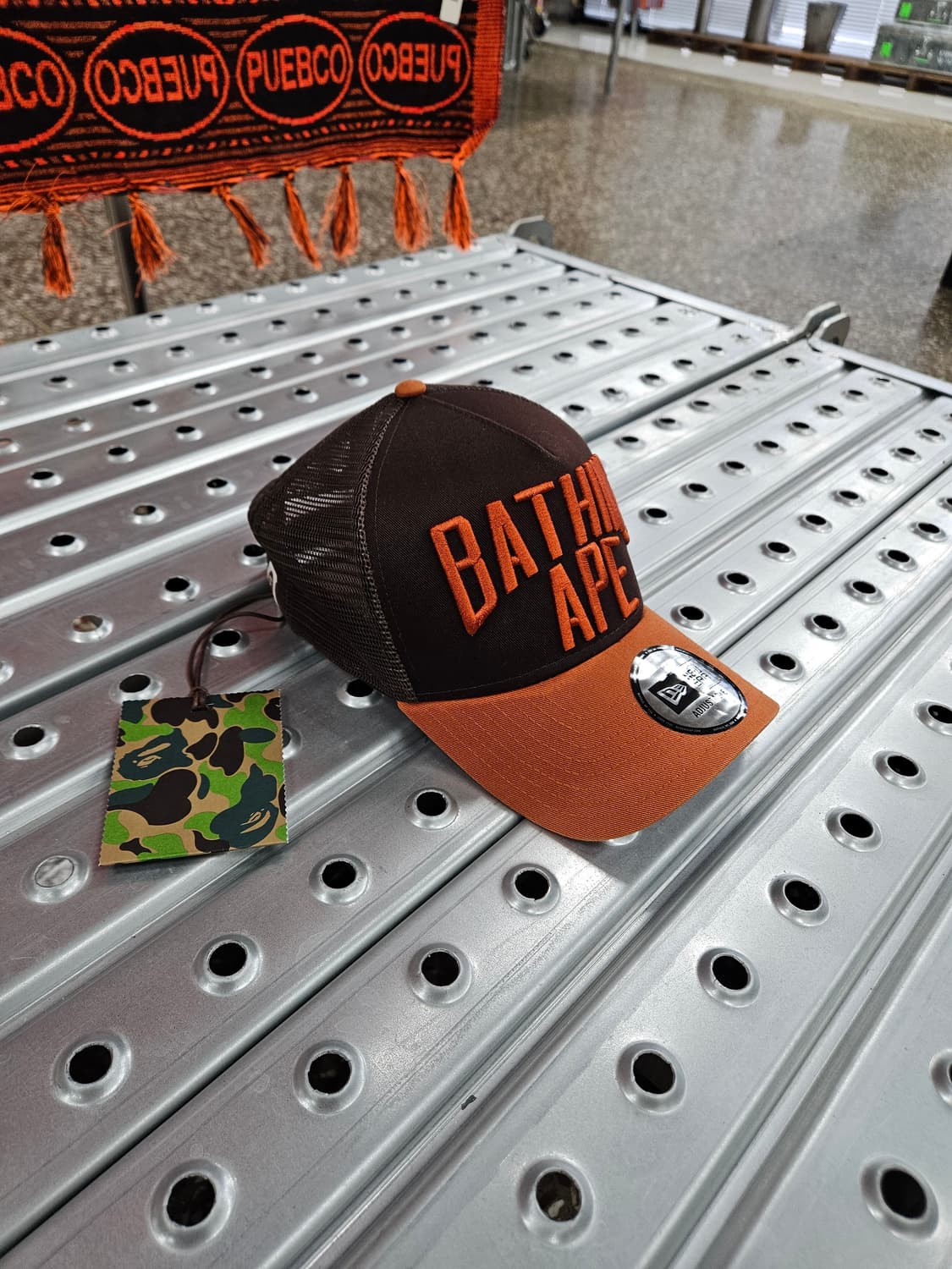 [베이프] nyc logo new era 9forty cap 모자 상품이미지3