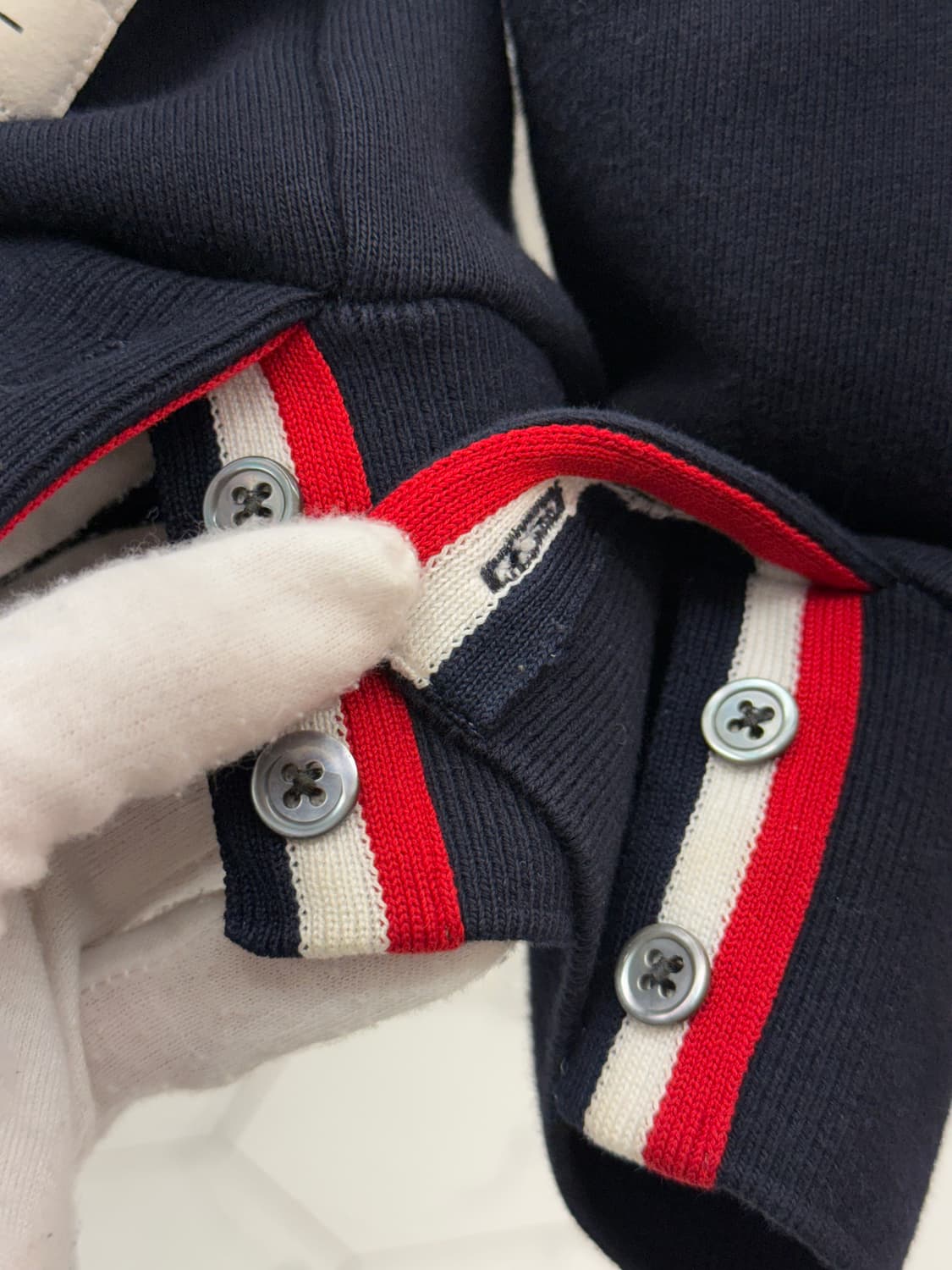 [3] 톰브라운 백삼선 맨투맨 상품이미지4