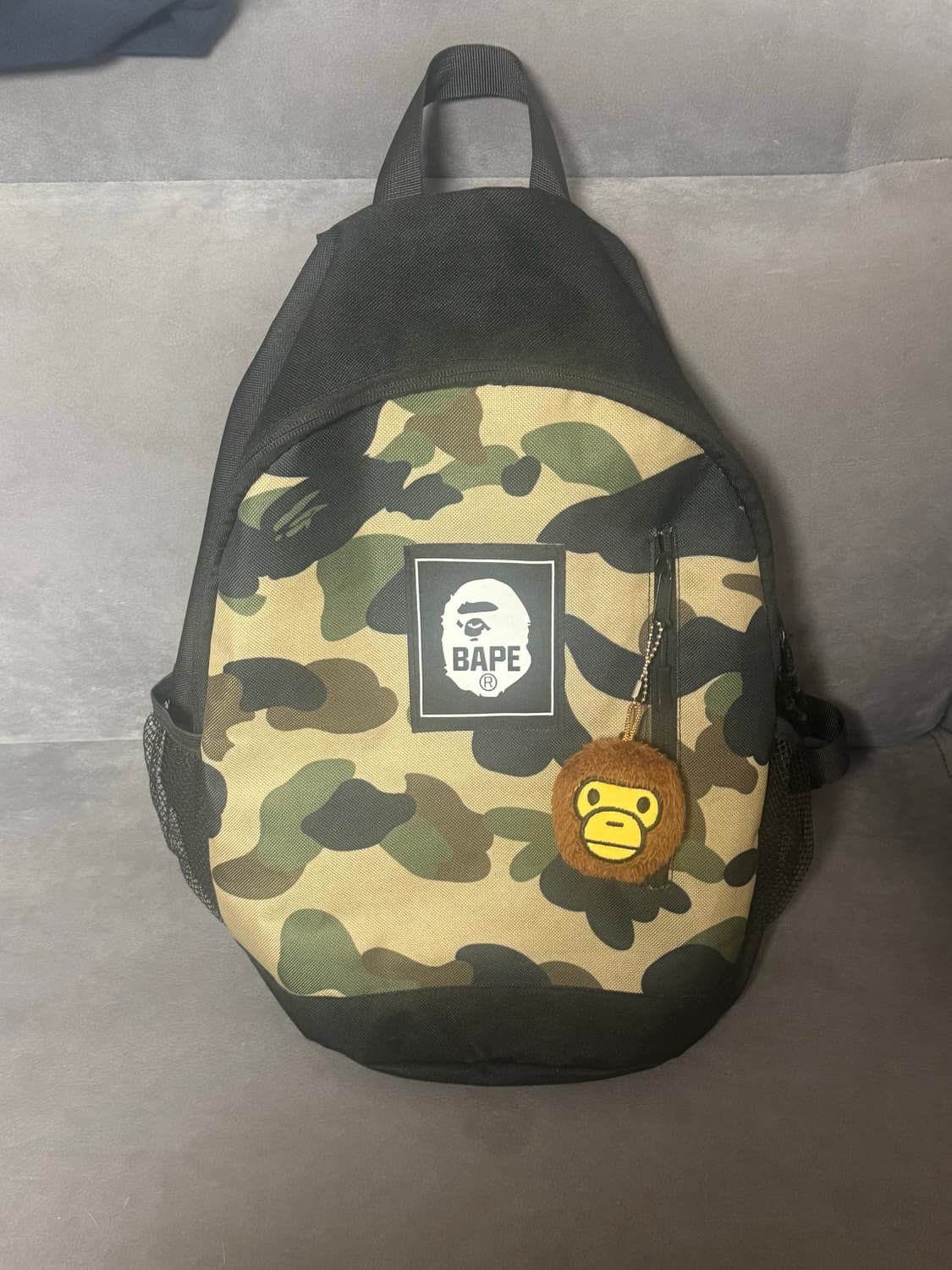 베이프 백팩 팝니다 상품이미지1