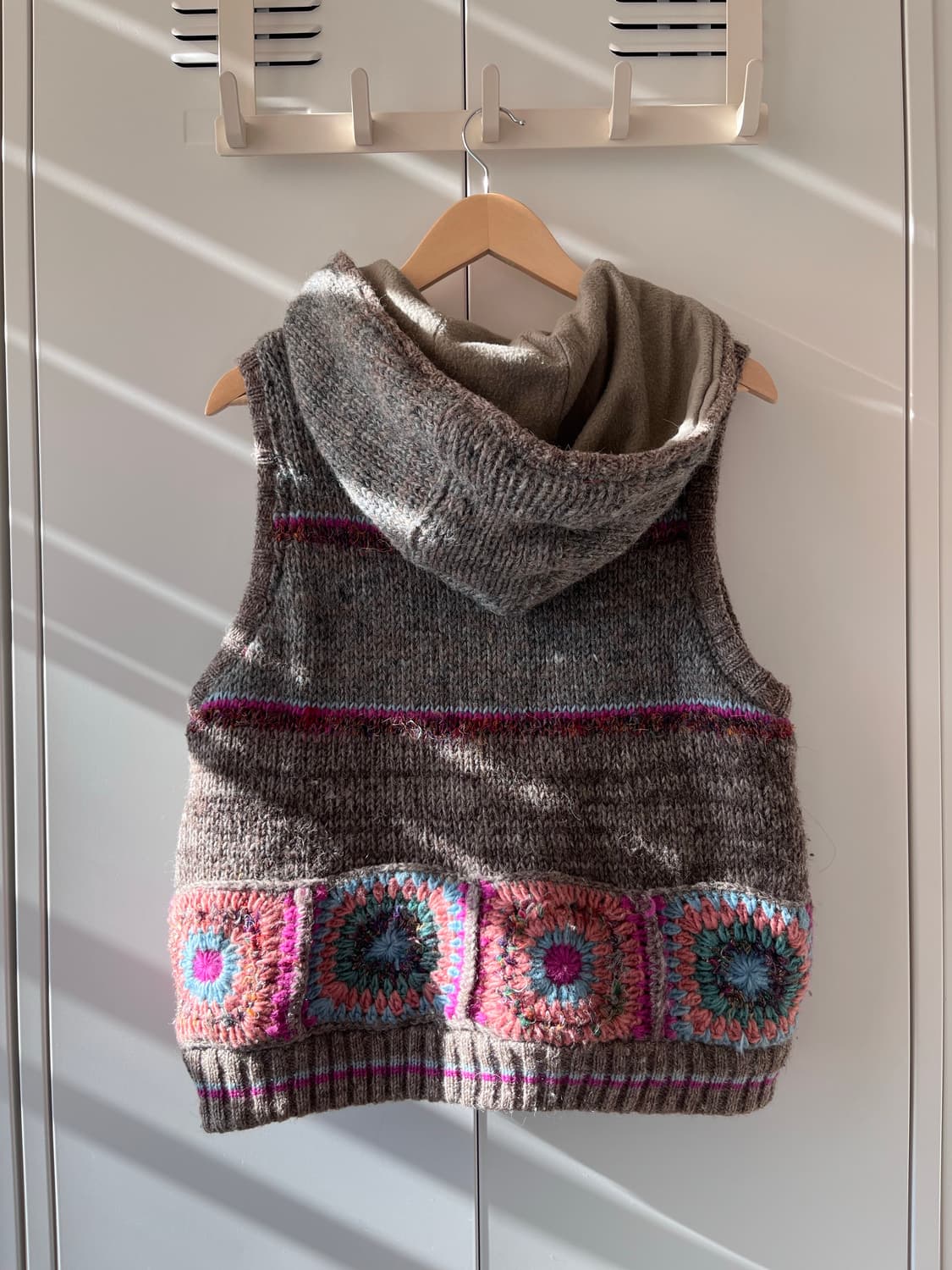 Titicaca 티티카카 모티브 니트 조끼 집업 상품이미지10