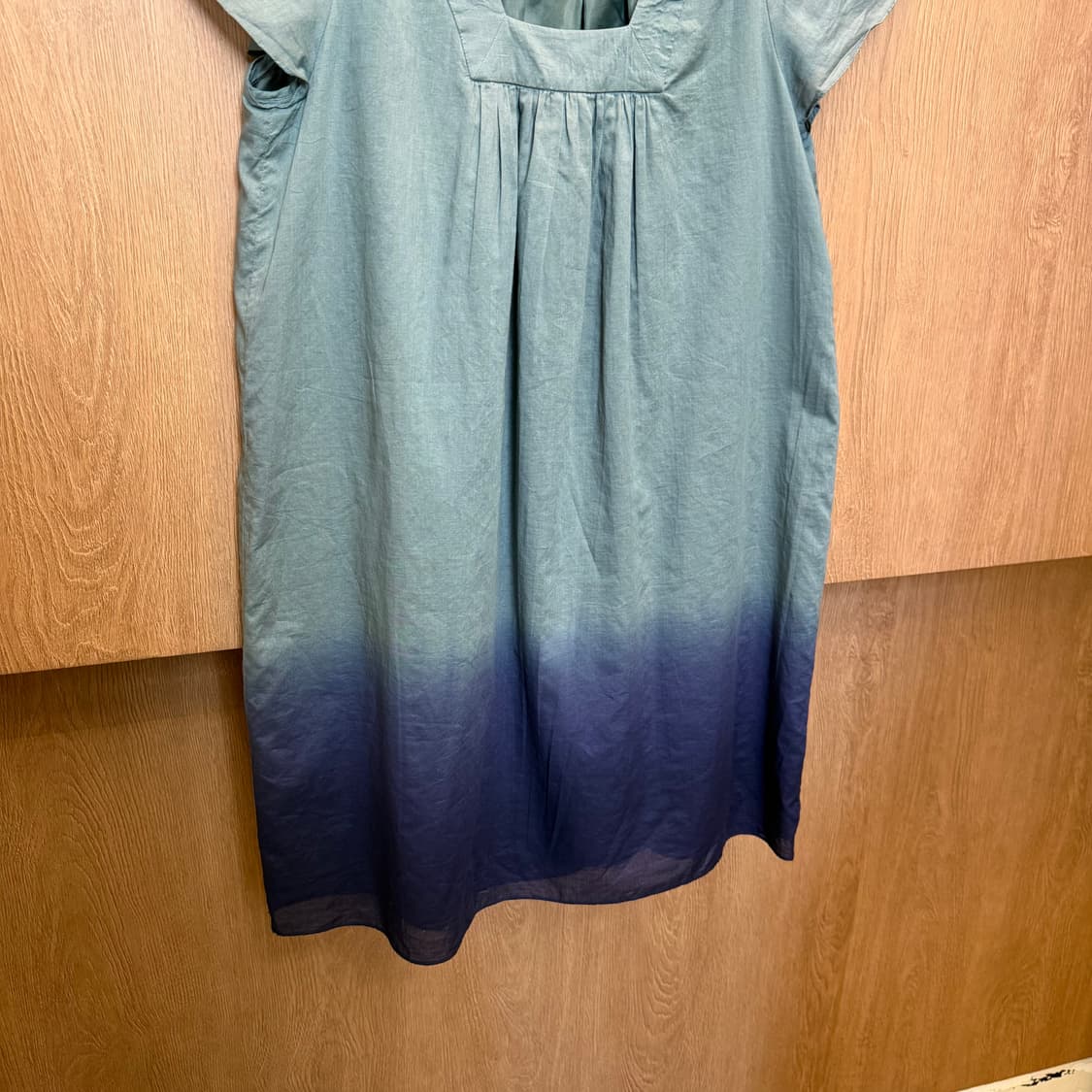 아바하우스 반팔 미디 원피스 스퀘어넥 셔링 그라데이션 타이 디테일 민트 상품이미지7