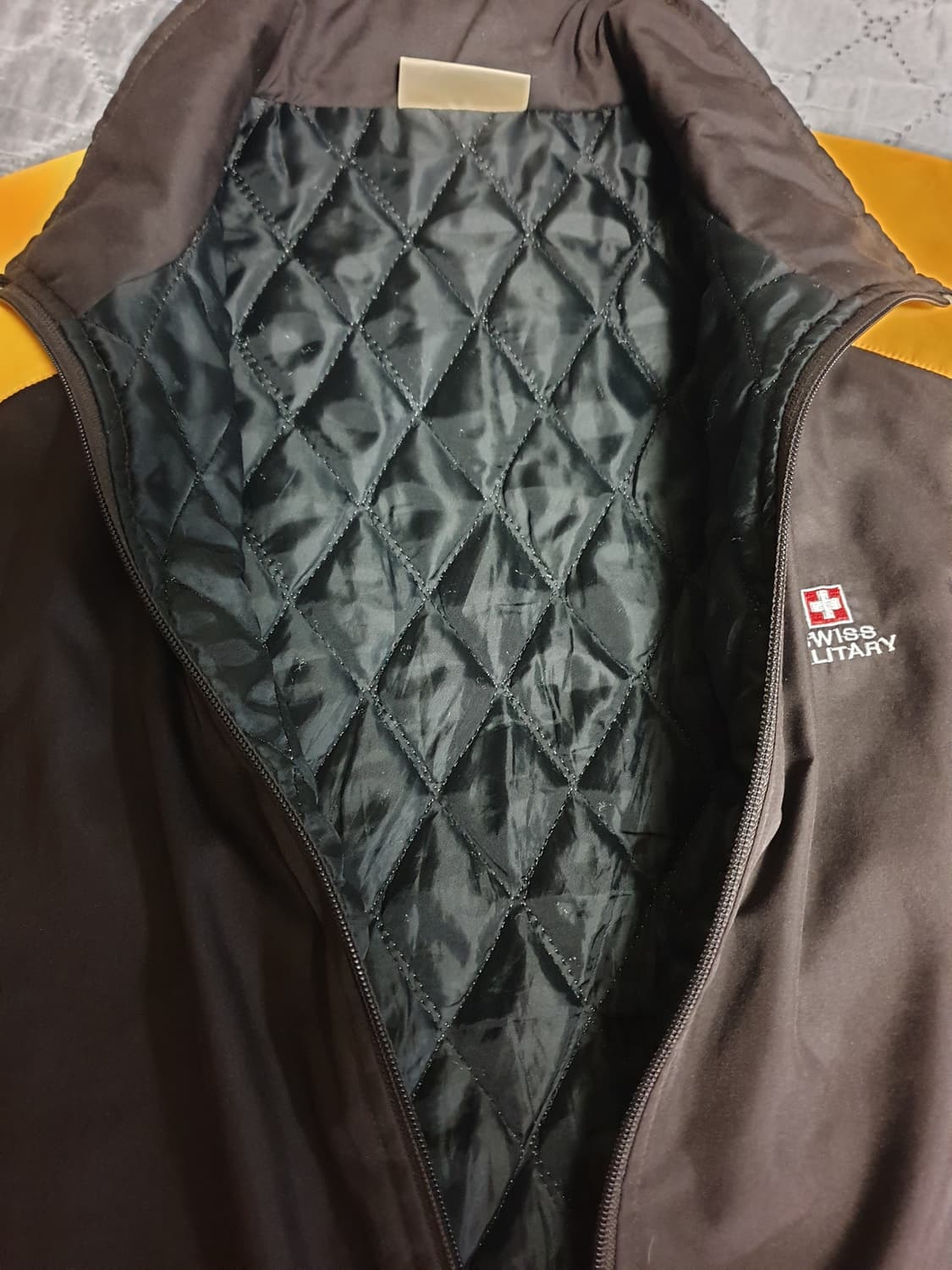 스위스밀리터리 마운틴 안감퀄팅 조끼 베스트 (L) 상품이미지4