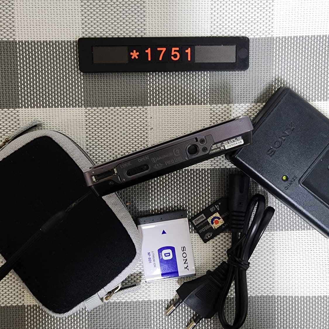 소니 사이버샷 DSC-T700 디지털카메라 파우치포함 상품이미지5