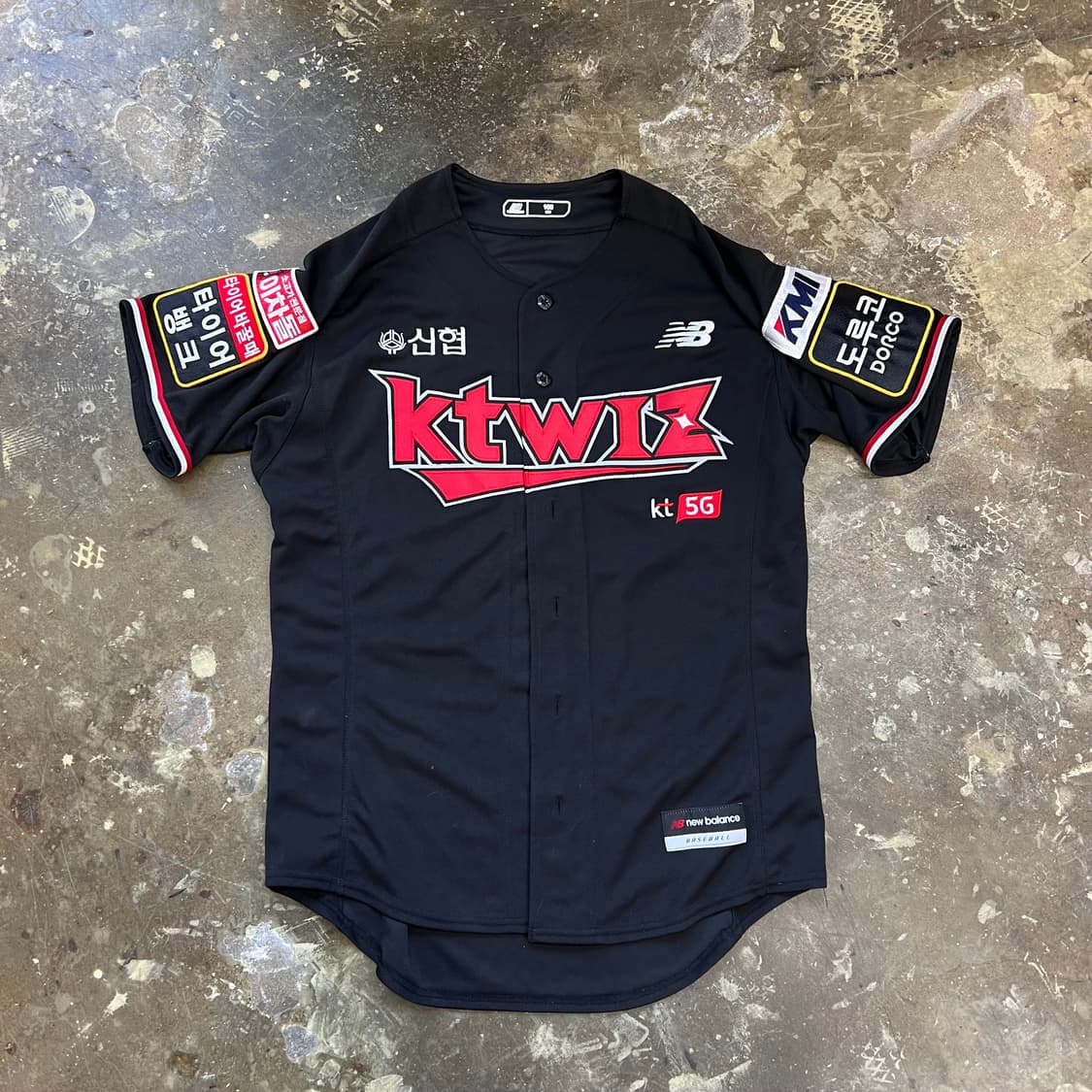 105) KT 위즈 뉴발란스 어센틱 야구 유니폼 강백호 마킹 상품이미지1