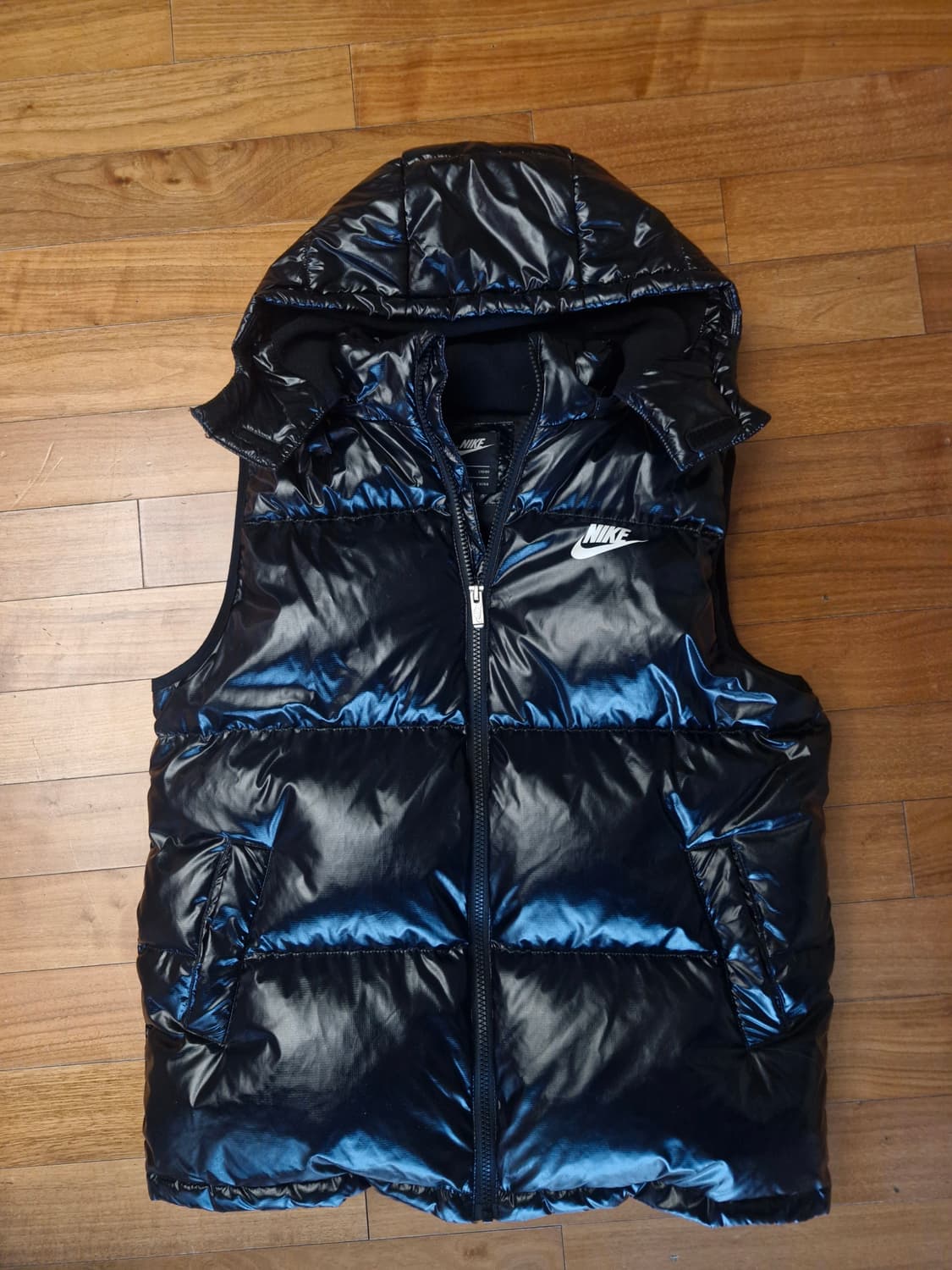 Nike 샤이닝 덕다운 유광 조끼패딩 상품이미지1