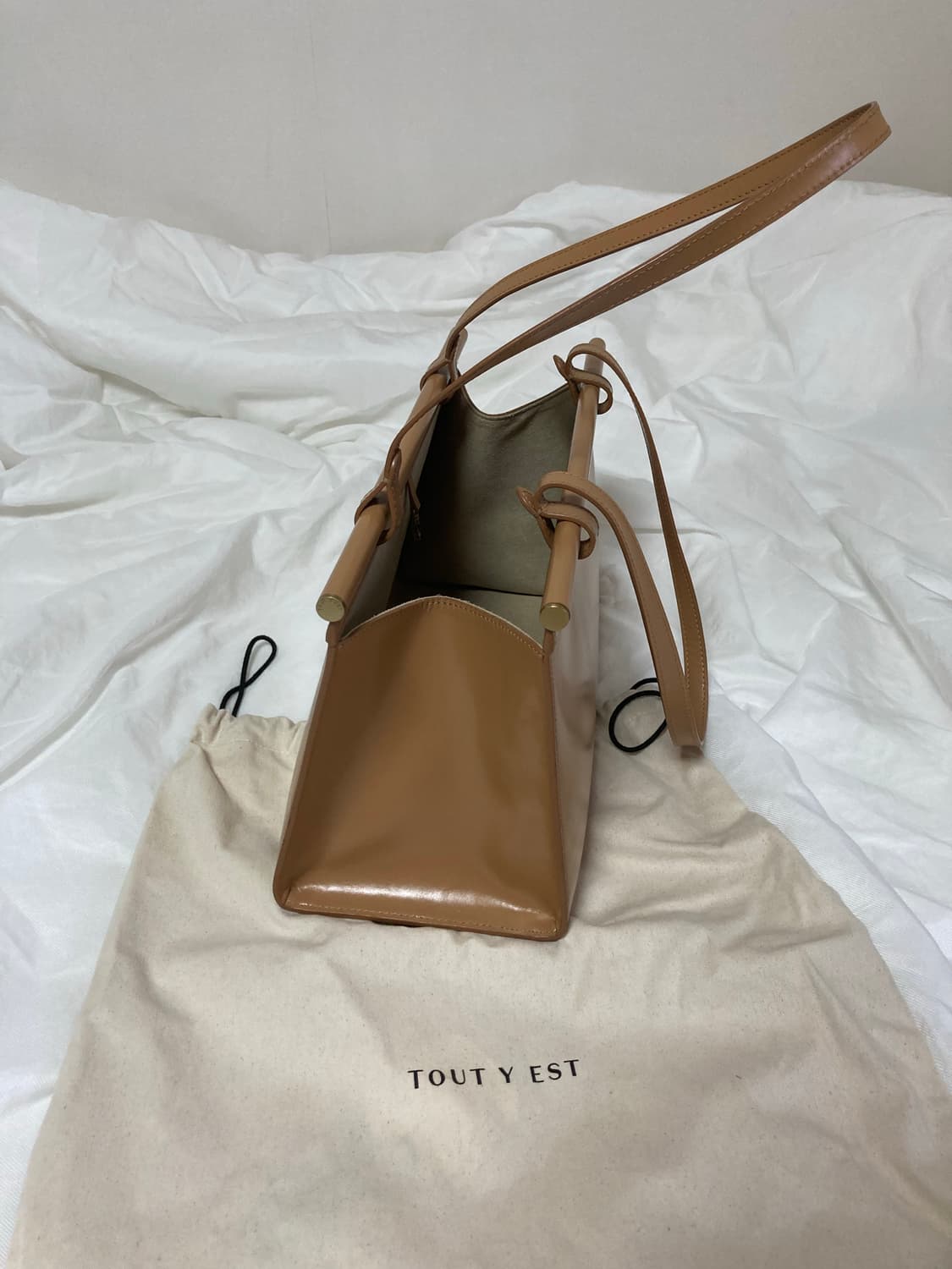 투티에 파라렐 백 가방 카멜 상품이미지3