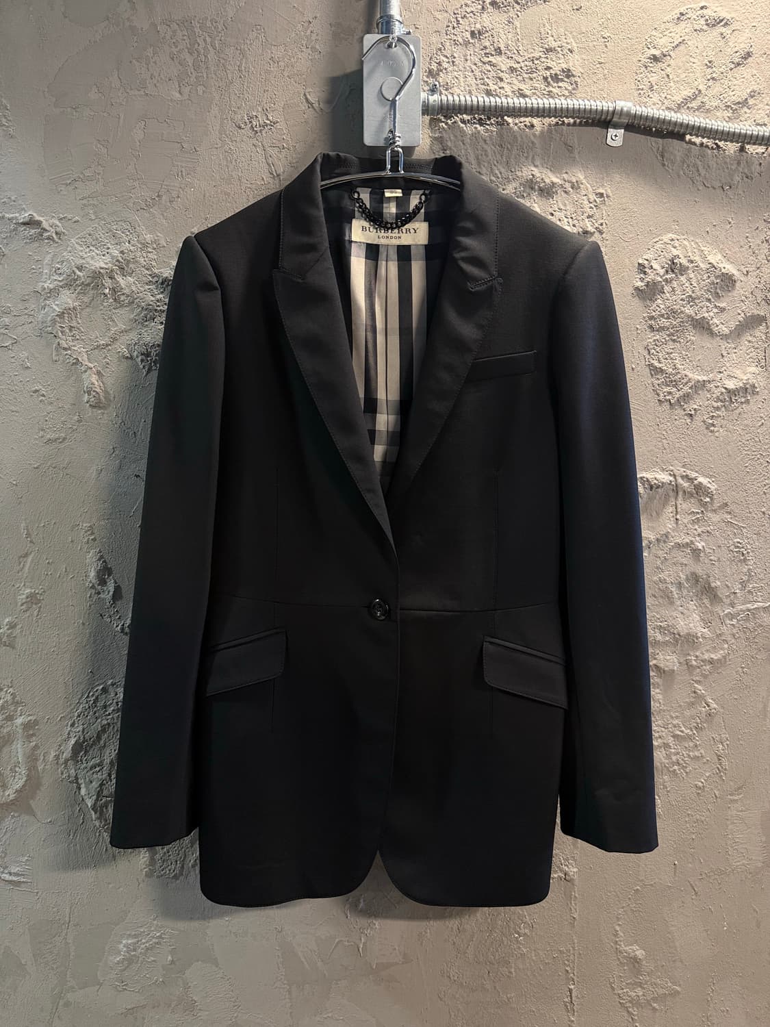 38 버버리 BURBERRY 런던 원버튼 테일러드 자켓 블랙 상품이미지1