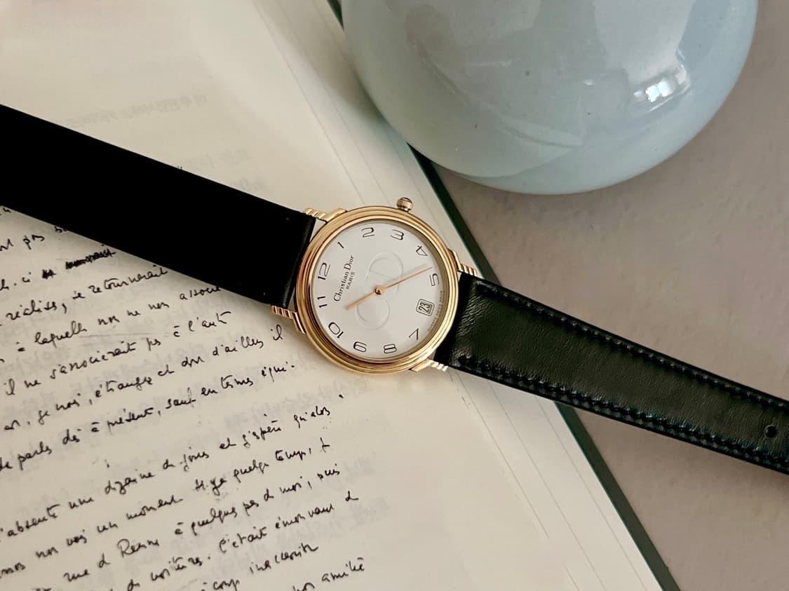 Christian Dior 골드 라운드 화이트 다이얼 디올 시계 상품이미지5