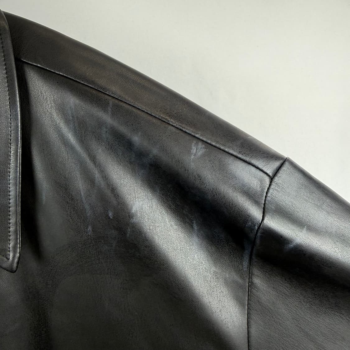 (F) 플레이스 스튜디오 비건 레더 오버핏 블루종 자켓 상품이미지4