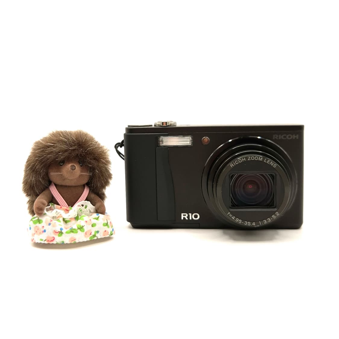 ✨ 리코 R10 블랙 🖤 클래식한 색감의 올인원 디카 ✨ 상품이미지1