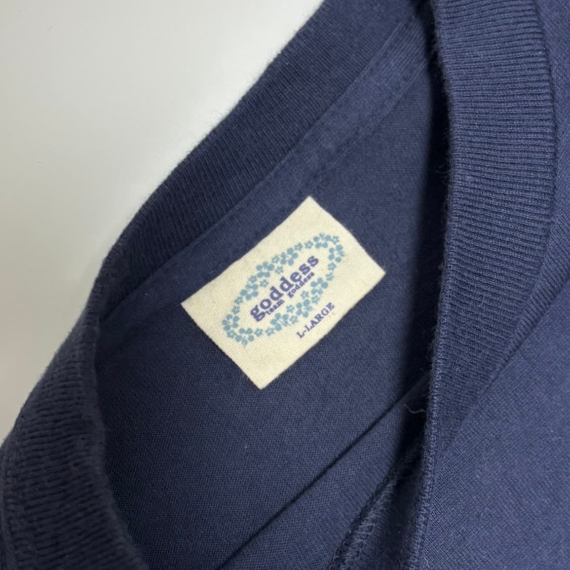 고디스(Goddess) 하와이안 스타일 서프 네이비 티셔츠 상품이미지4