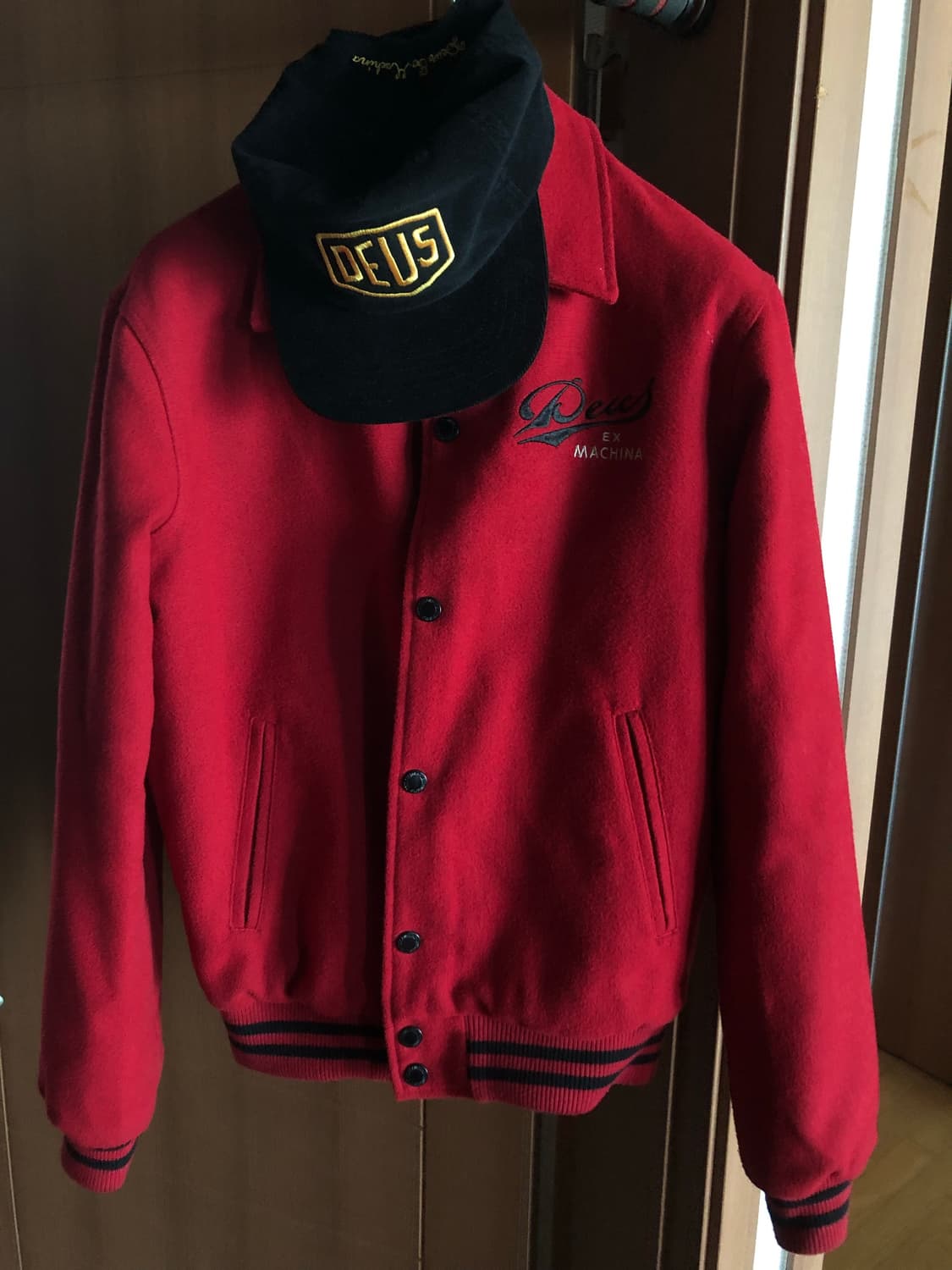 데우스 자켓 + 캡 상품이미지1
