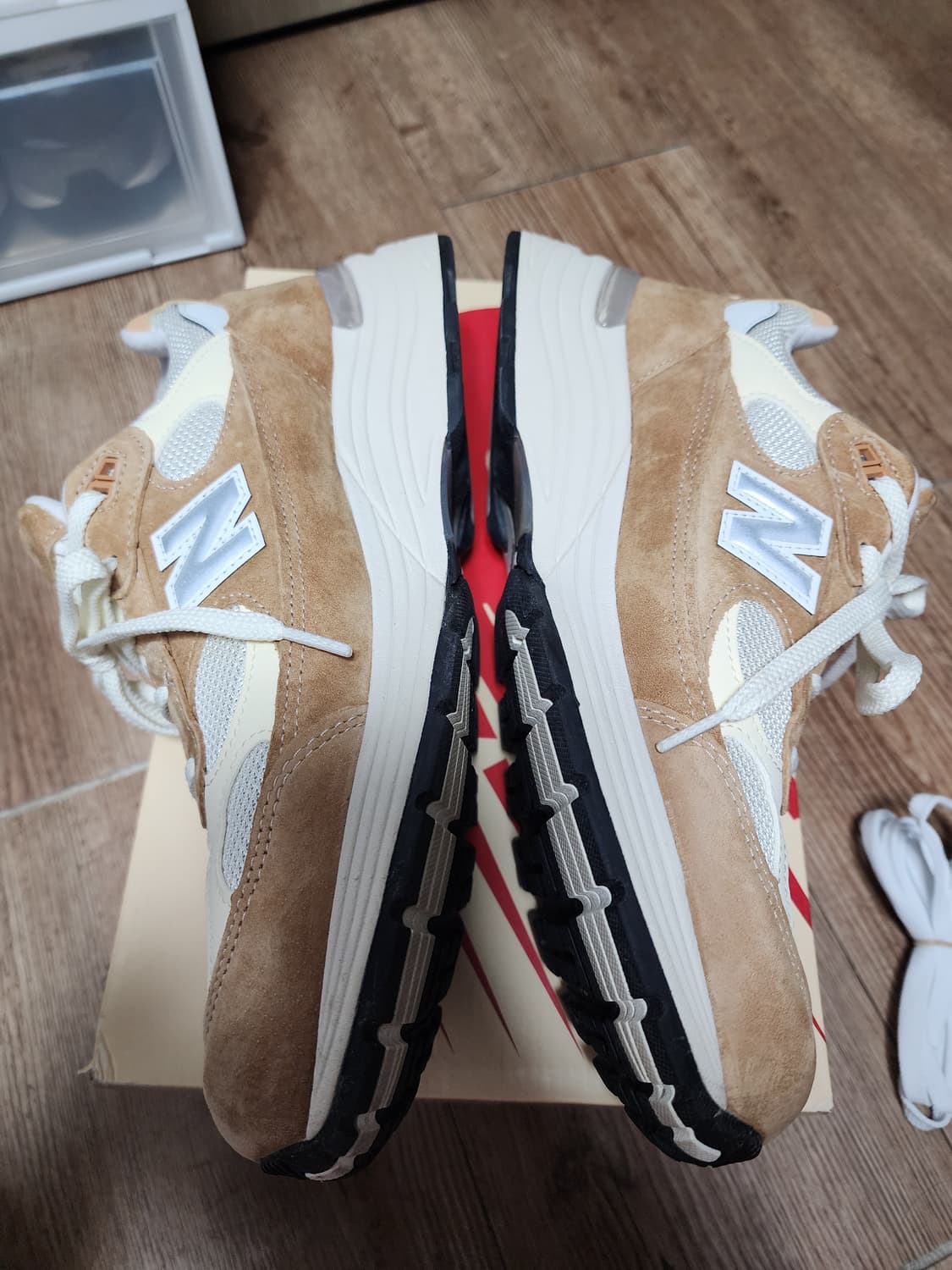 [285] 뉴발란스 992 메이드 인 USA 스위트 카라멜 칼슘 상품이미지2