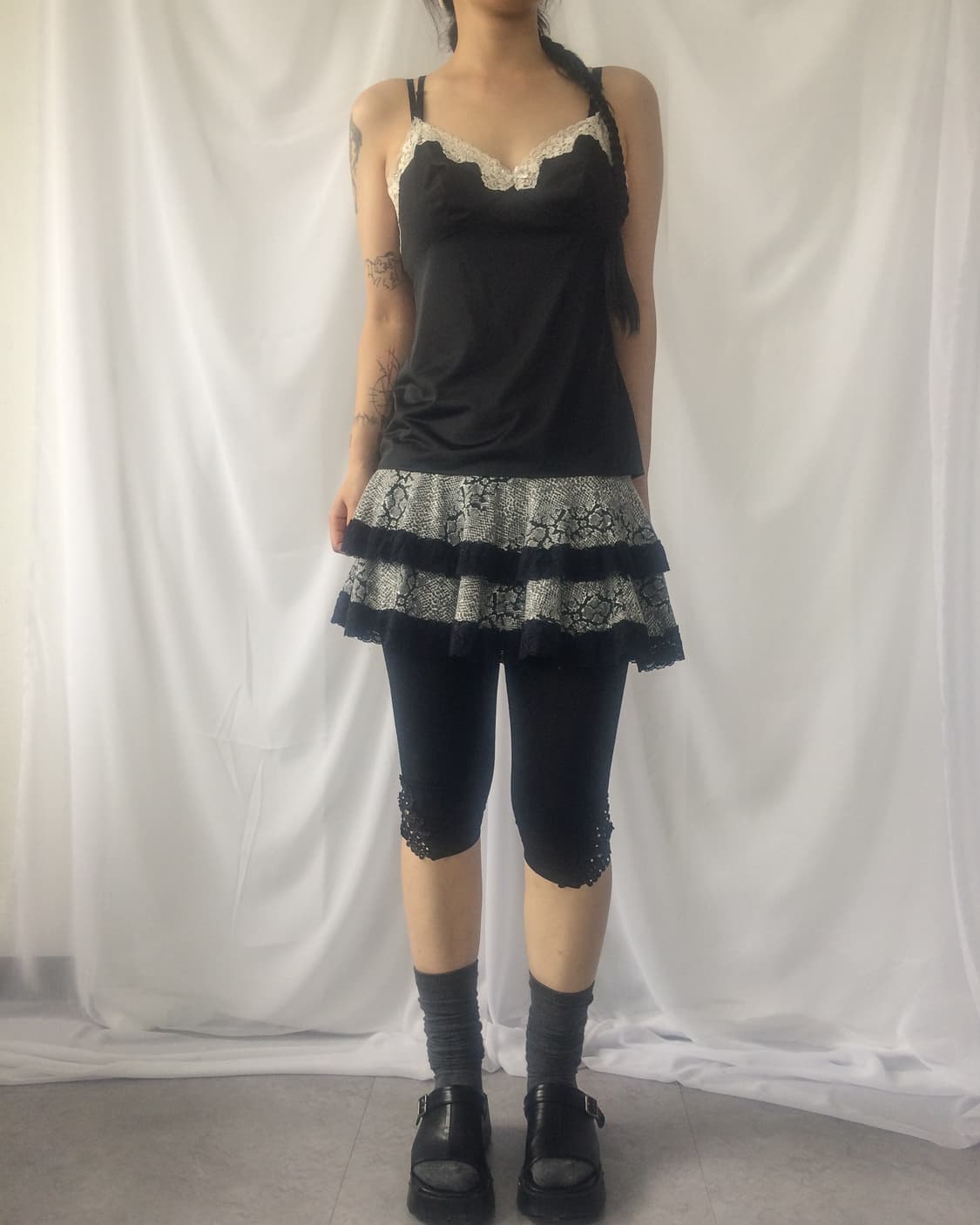 Lace trimming sleeveless 상품이미지1