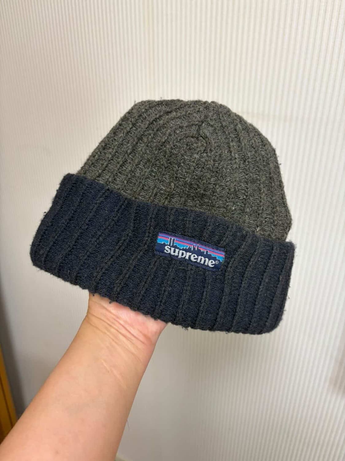 슈프림 파타고니아 패러디 비니 상품이미지1