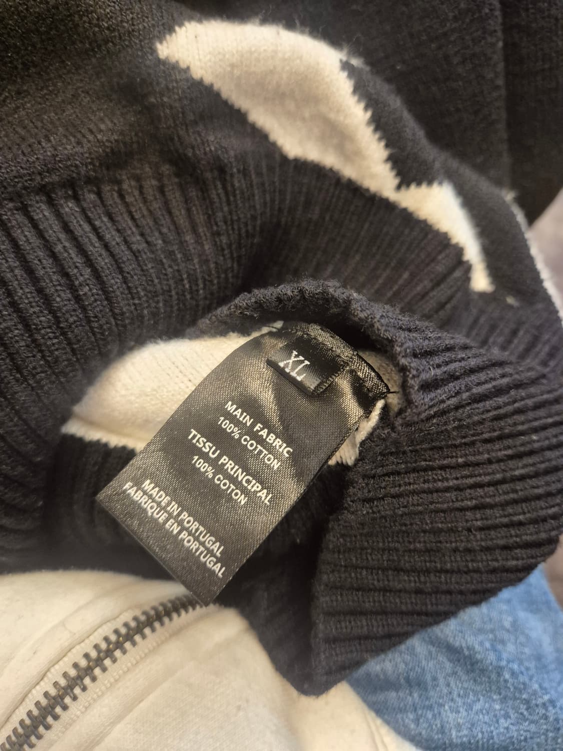 베트멍 로고 니트 블랙 XL 사이즈입니다 상품이미지6