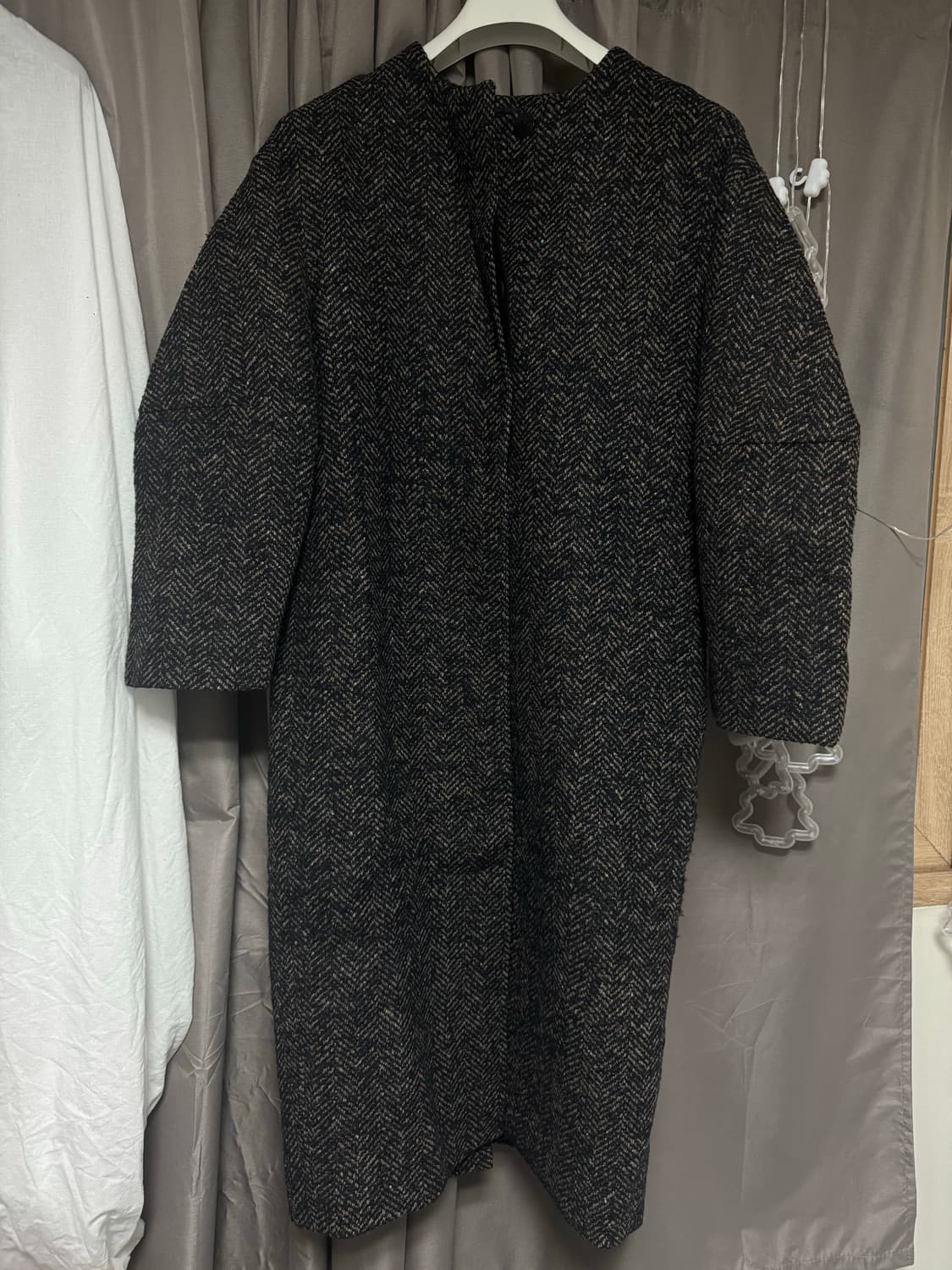 COS 헤링본 코트 판매 상품이미지1