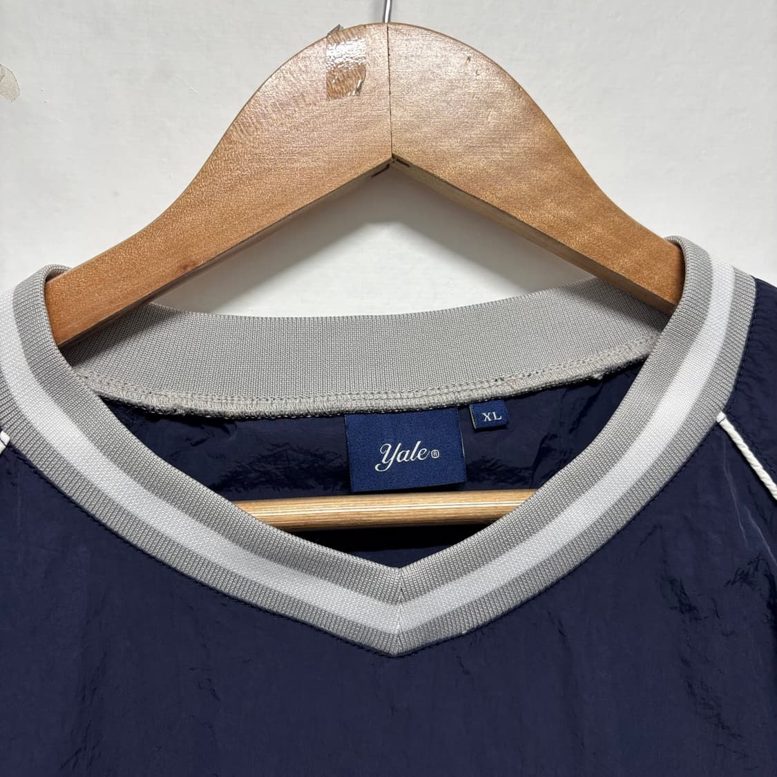 예일 네이비 빅로고 웜업 상품이미지4
