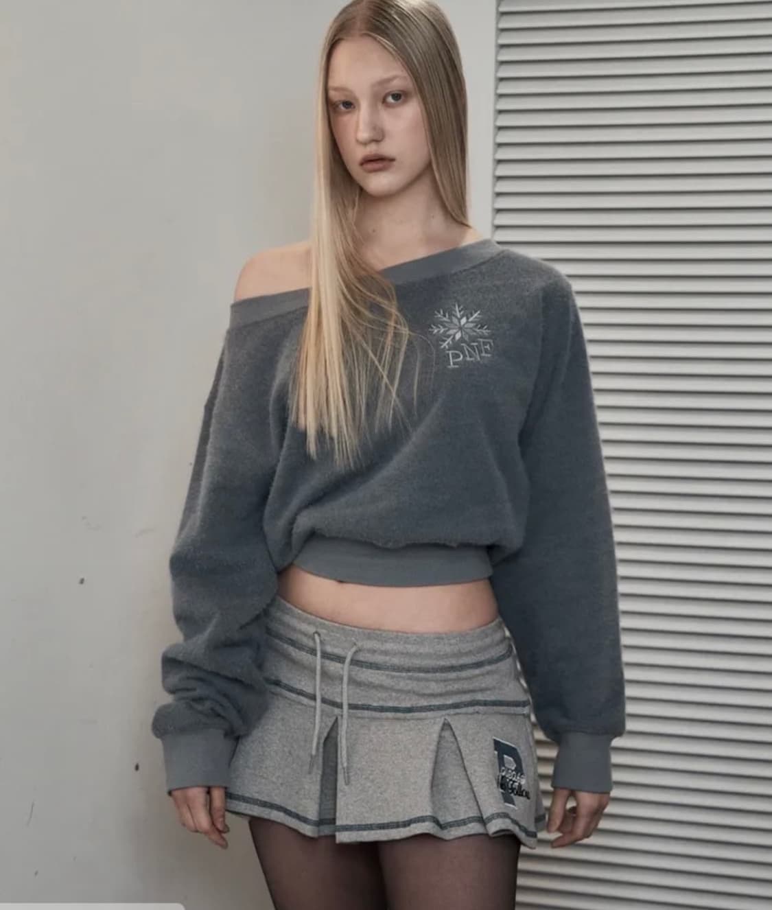 플리즈노팔로우 Sue Off - Shoulder Sweatshirt 상품이미지1