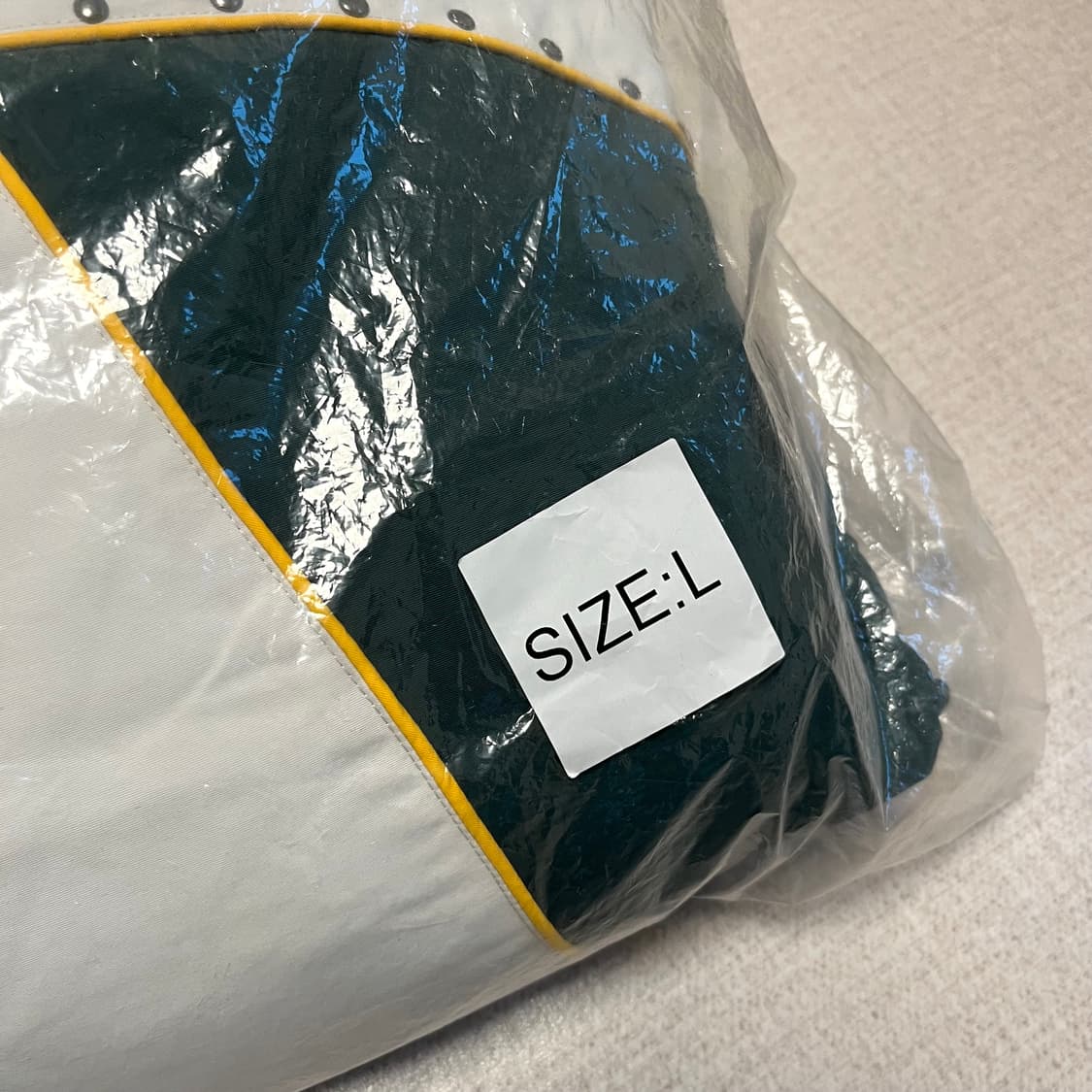 슈프림 스터디드 스타디움 자켓 화이트 - 25SS 상품이미지10