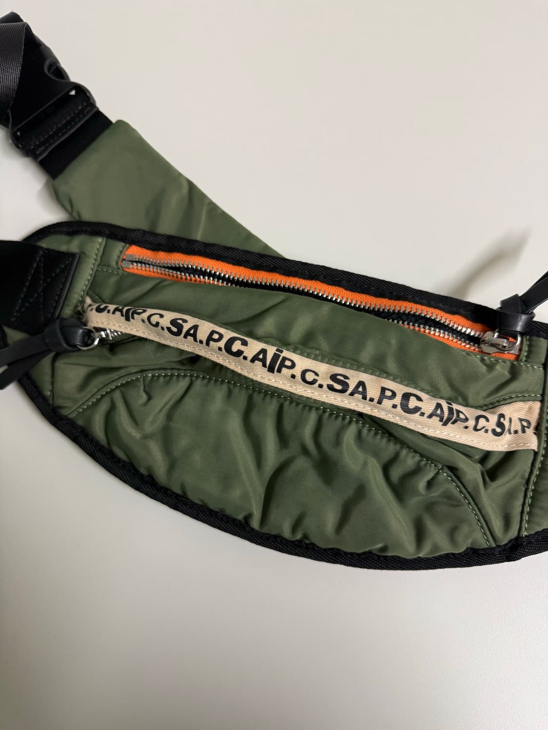 아페쎄 사카이 크로스백 상품이미지1