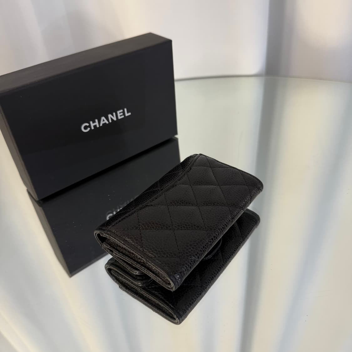 [정품] 샤넬 클래식 카드 홀더 그레인드 카프스킨 & 실버 메탈 블랙 상품이미지5