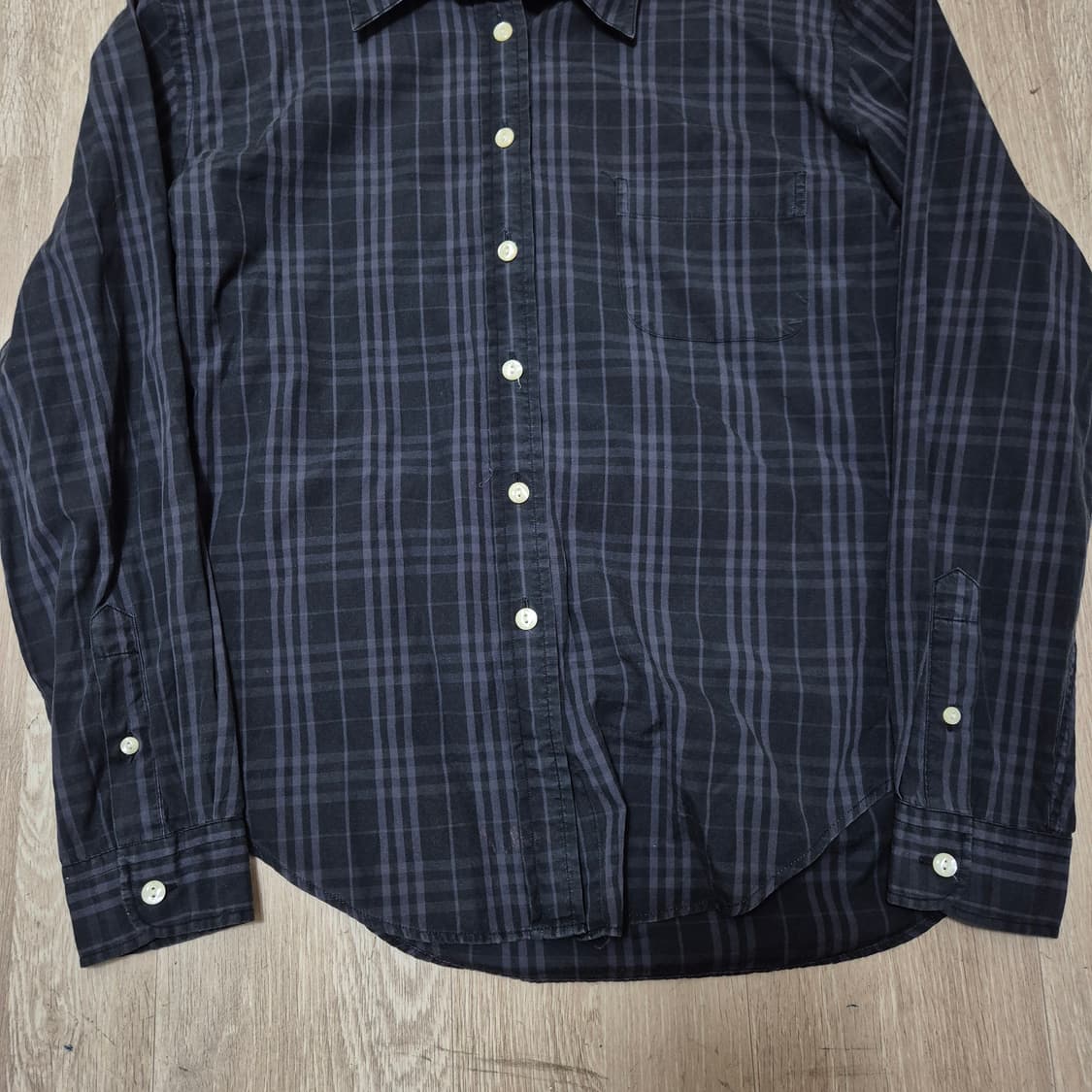버버리 런던 여성 버튼다운 포켓 체크셔츠 L(100) 상품이미지3