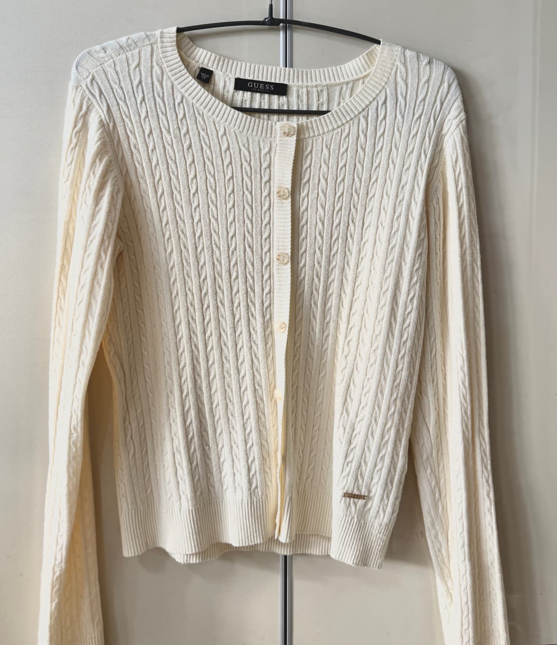게스 guess 케이블 니트 가디건 아이보리 상품이미지2