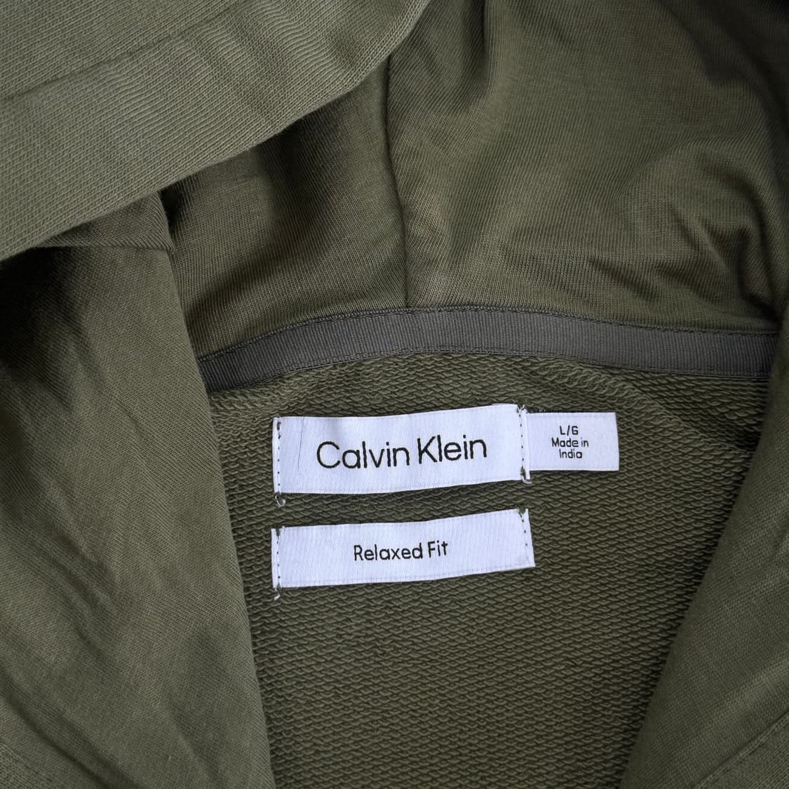 Calvin Klein 캘빈클라인 스펠아웃 로고 올리브 후드티 상품이미지5