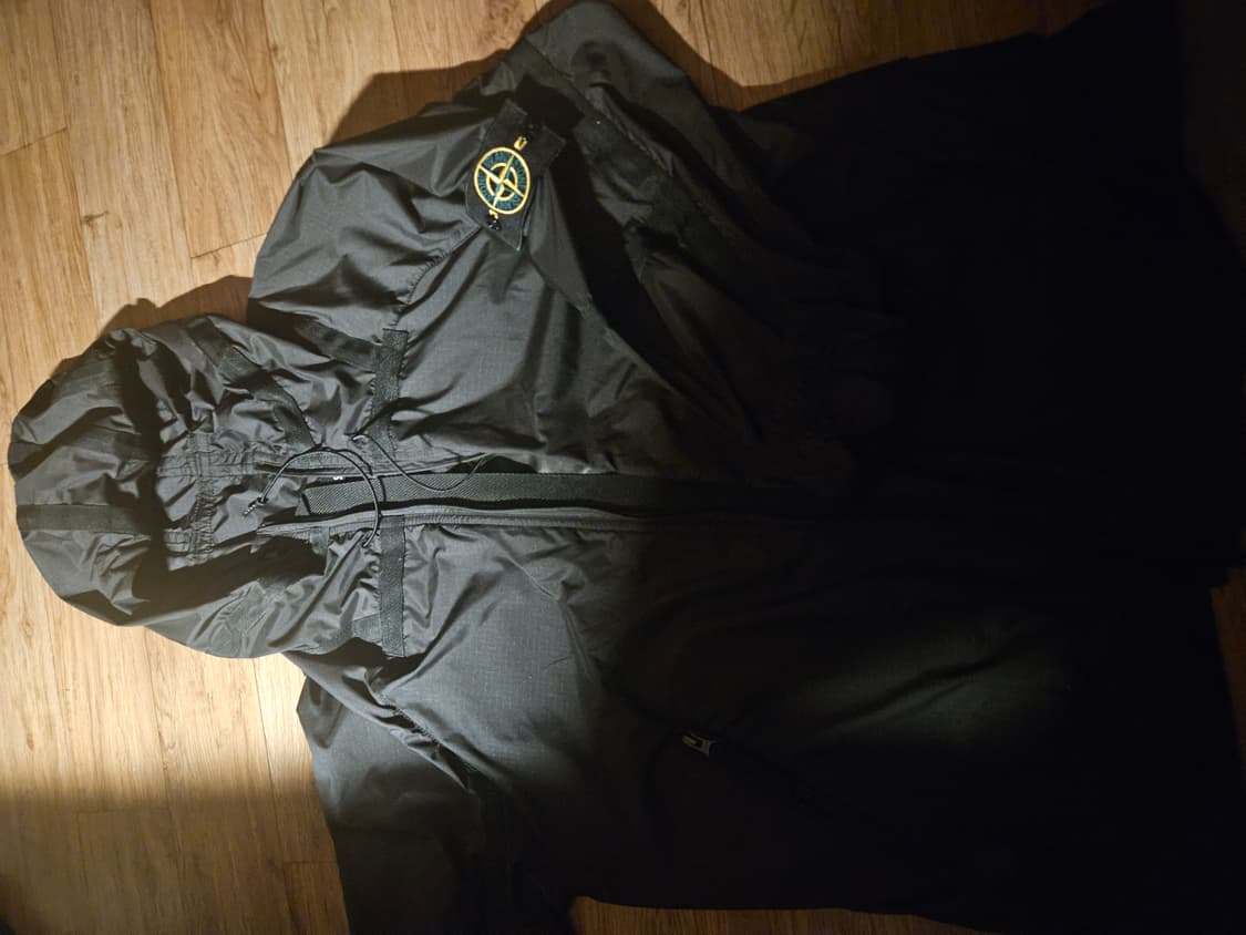 스톤아일랜드 바람막이  상품이미지1