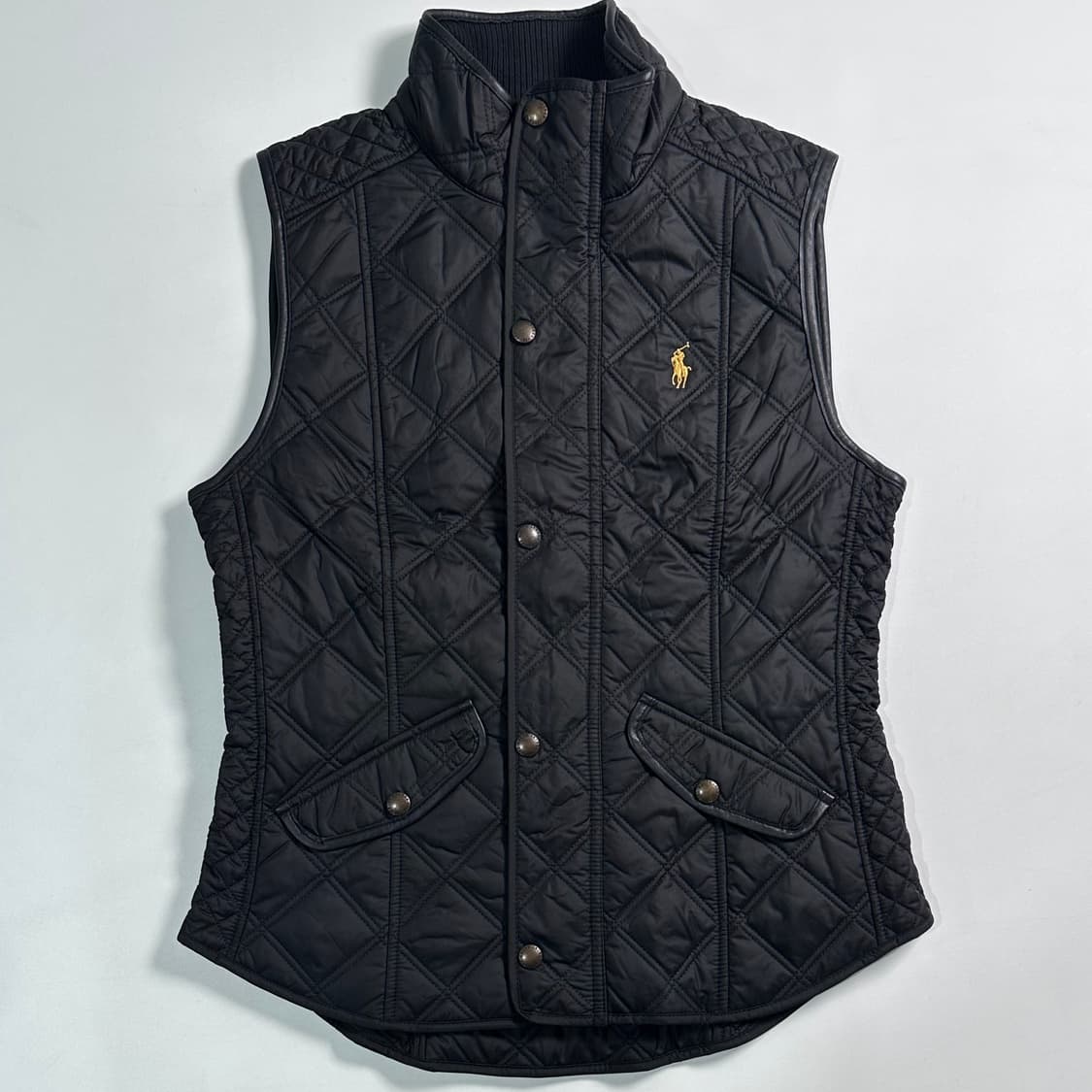 폴로 랄프로렌 우먼스 블랙 퀼팅 베스트 상품이미지1