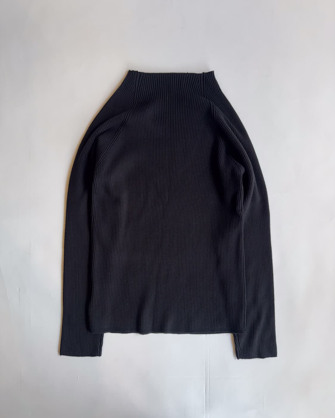 Black Ribbed Mock Neck Top  상품이미지3