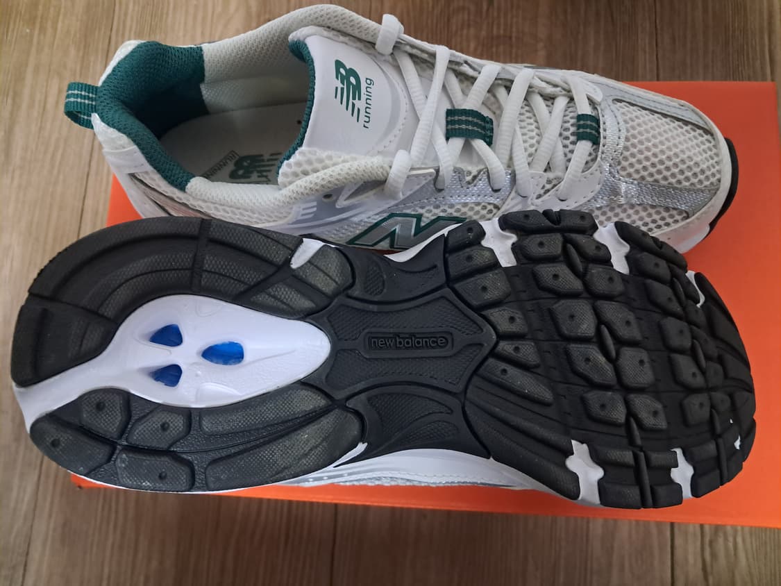 뉴발란스 530 스니커즈 235 상품이미지9