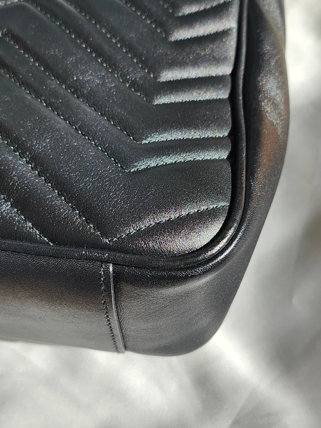 구찌 GG 마몽 마틀라쎄 체인 숄더백 미디움 상품이미지4