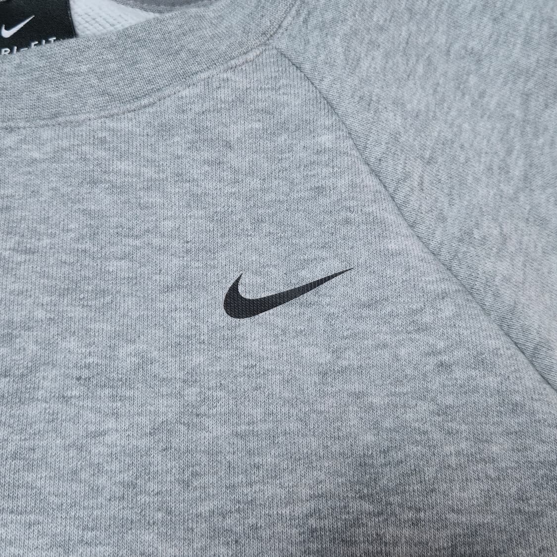 M) 나이키 우먼 뒷트임 루즈핏 크롭 맨투맨 상품이미지5