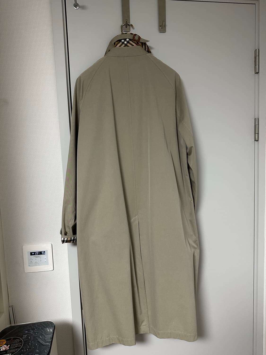 버버리 브라이튼 카코트(샌드스톤) 54 사이즈 판매 상품이미지6