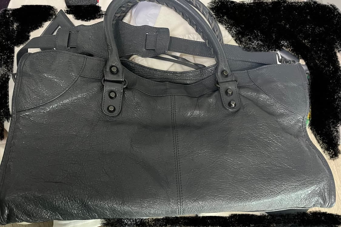 발렌시아가 시티 모터백  파트타임 다크그레이 판매합니다 상품이미지6